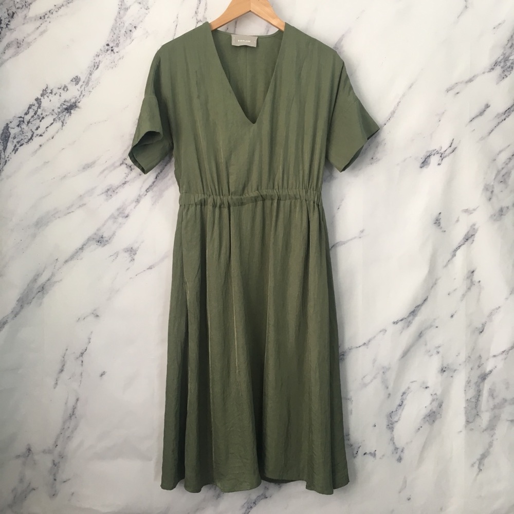 Everlane ruched waist midi dress with short sleeve